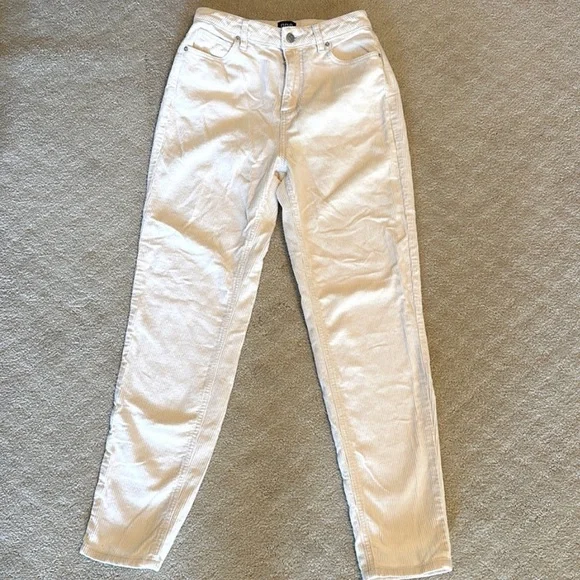 ☁️ BDG corduroy mom jean rare ecru cream color - Picture 3 of 4